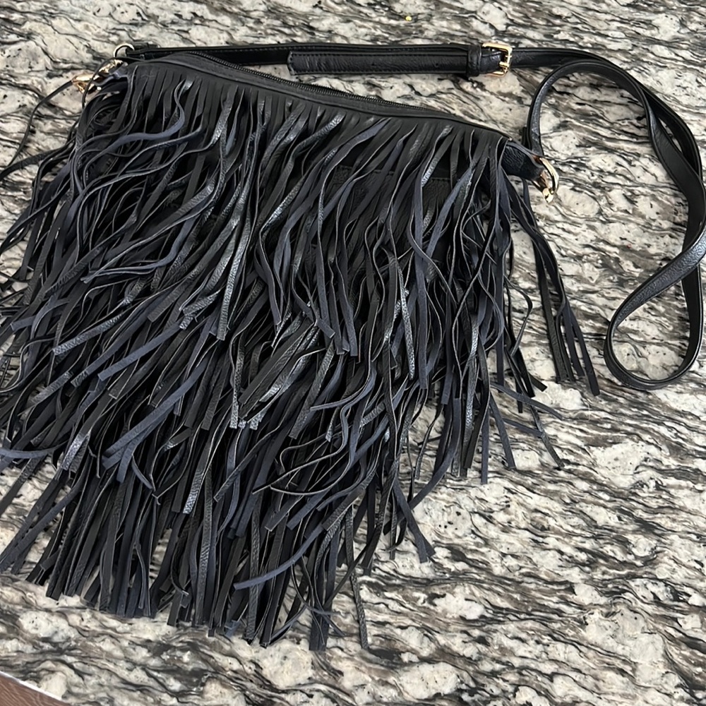 Fringe Crossbody bag with adjustable strap, black
